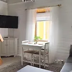 Wanha Froeoekynae Wanhassa Raahessa, Free Wifi Lägenhet *
